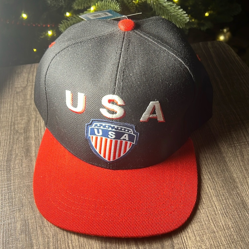 Panda Ole NWT USA Mens World Cup 6Panel SnapBack Hat Color Black/Red